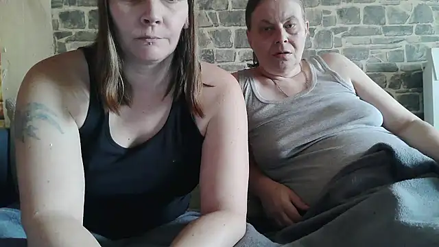 Snapshot of YviEngel87 chatting on 14, 11, 2025 YviEngel87 online show from 14, 11, 2025