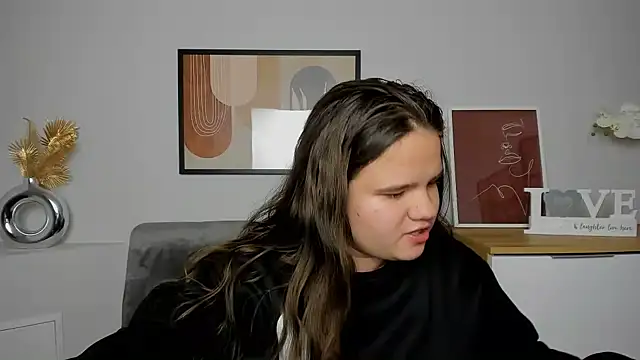 AdeleCruz online show from 27, 2, 2025