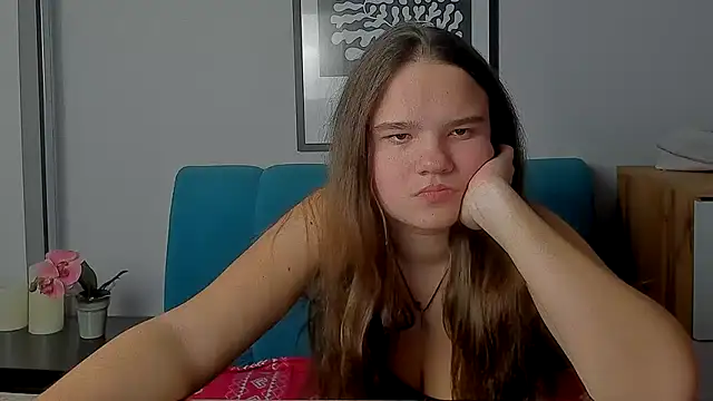 Snapshot of AdeleCruz chatting on 13, 2, 2026 AdeleCruz online show from 13, 2, 2026