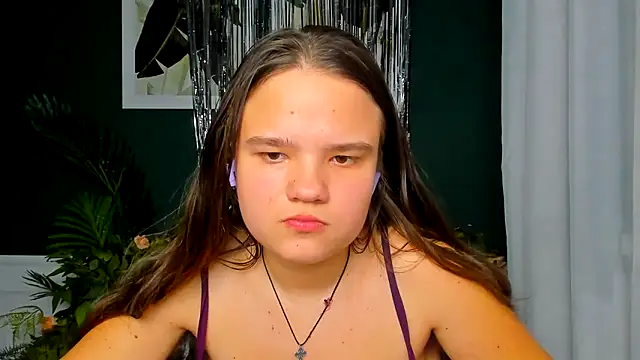 Snapshot of AdeleCruz chatting on 7, 3, 2026 AdeleCruz online show from 7, 3, 2026