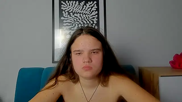 Snapshot of AdeleCruz chatting on 8, 3, 2026 AdeleCruz online show from 8, 3, 2026