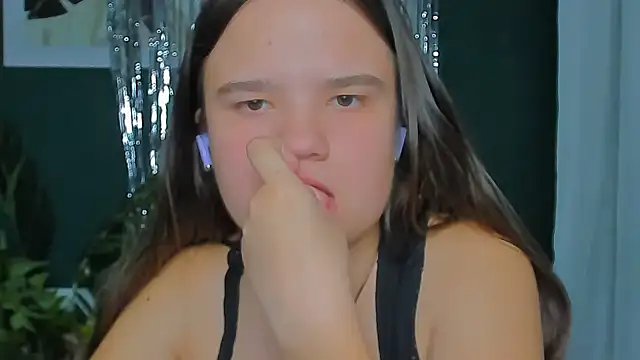 Snapshot of AdeleCruz chatting on 17, 3, 2026 AdeleCruz online show from 17, 3, 2026