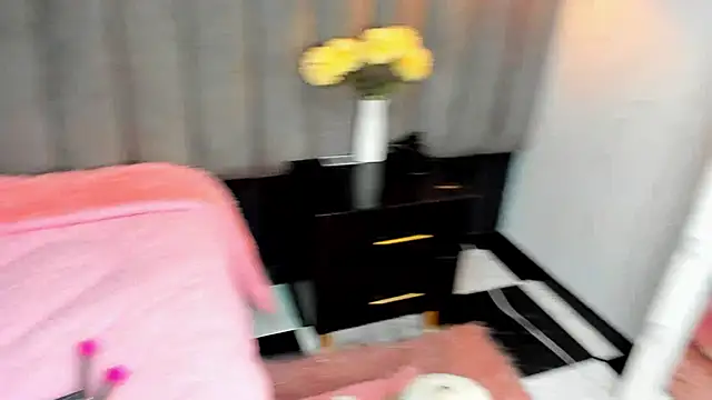 chelsea bolton  online show from 24, 11, 2025