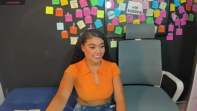 JasmineRose7 online show from 25, 11, 2025