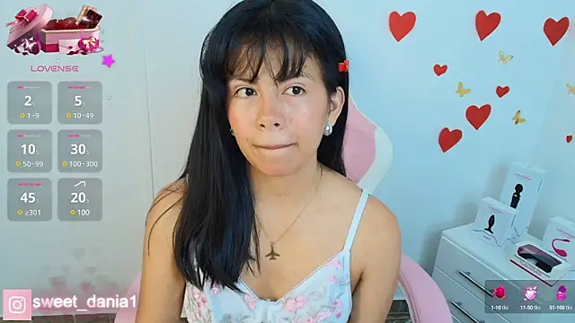 sweet dania  online show from 23, 2, 2025