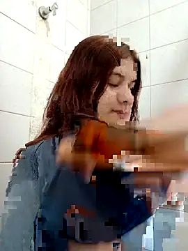 MiaQueen021 online show from 24, 11, 2025