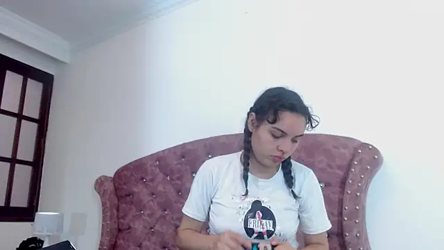 Kim Lennon online show from 14, 2, 2025