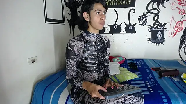 boysLittle online show from 24, 10, 2025