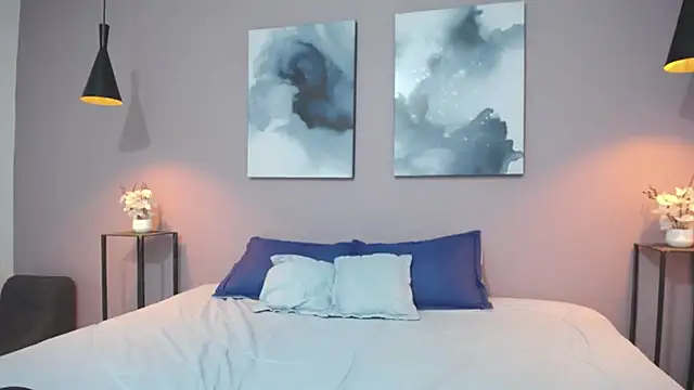 Lyz big tits online show from 22, 1, 2025