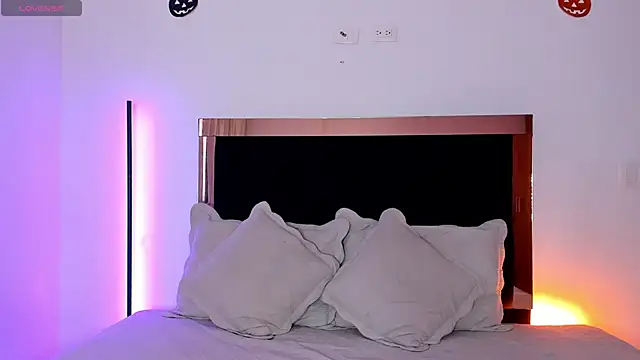 Snapshot of Carorosse chatting on 24, 10, 2025 Carorosse online show from 24, 10, 2025