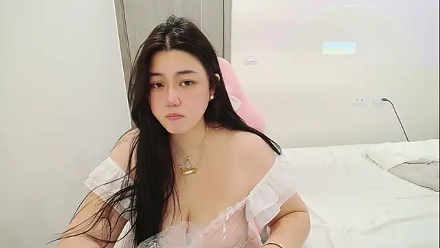 Snapshot of minnie9009 chatting on 17, 3, 2026 minnie9009 online show from 17, 3, 2026