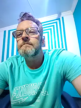 itsmeyes69 online show from 24, 2, 2025