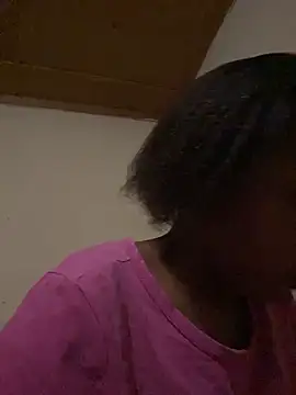 Snapshot of daddysgirly20 chatting on 19, 2, 2026 daddysgirly20 online show from 19, 2, 2026