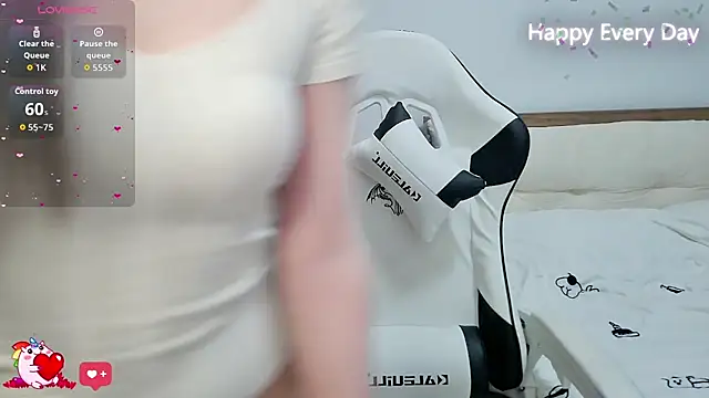 Snapshot of SlewVirus chatting on 9, 10, 2025 SlewVirus online show from 9, 10, 2025