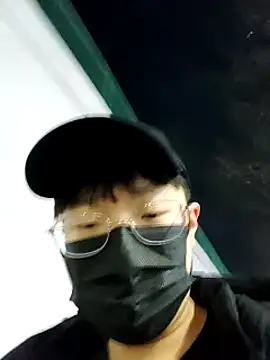 Snapshot of chaycer chatting on 10, 1, 2025 chaycer online show from 10, 1, 2025