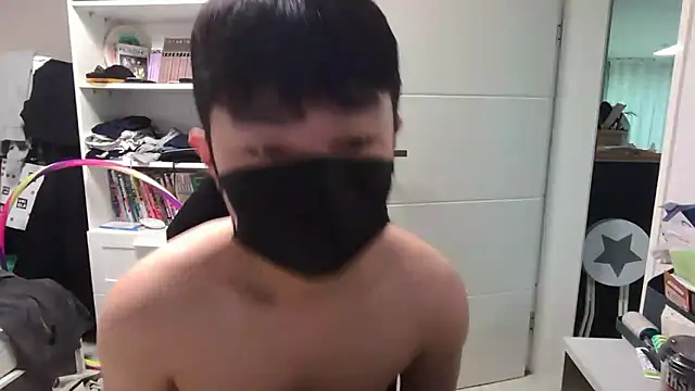 Snapshot of chaycer chatting on 25, 10, 2025 chaycer online show from 25, 10, 2025