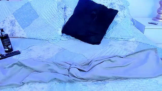 MeganPresleyy online show from 31, 1, 2025