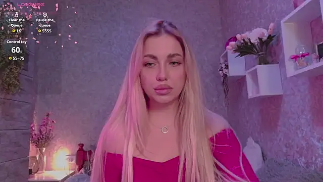 Snapshot of Mika_Rayy chatting on 10, 10, 2025 Mika Rayy online show from 10, 10, 2025