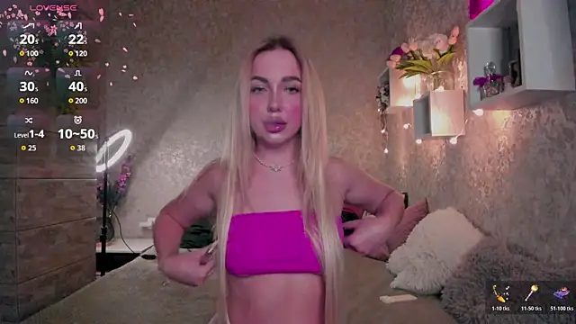 Snapshot of Mika_Rayy chatting on 14, 11, 2025 Mika Rayy online show from 14, 11, 2025