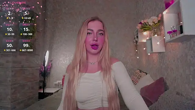 Snapshot of Mika_Rayy chatting on 16, 11, 2025 Mika Rayy online show from 16, 11, 2025