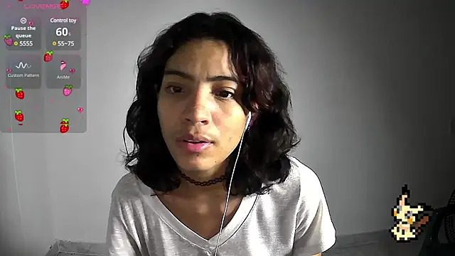 Snapshot of Lovelyamyy chatting on 28, 2, 2025 Lovelyamyy online show from 28, 2, 2025