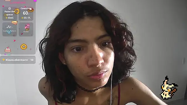 Snapshot of Lovelyamyy chatting on 8, 3, 2025 Lovelyamyy online show from 8, 3, 2025