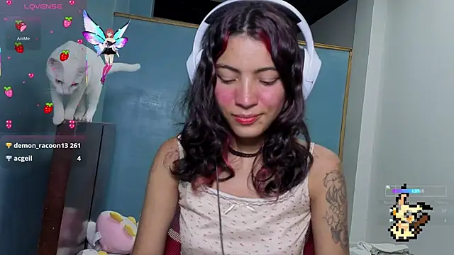 Snapshot of Lovelyamyy chatting on 9, 9, 2025 Lovelyamyy online show from 9, 9, 2025