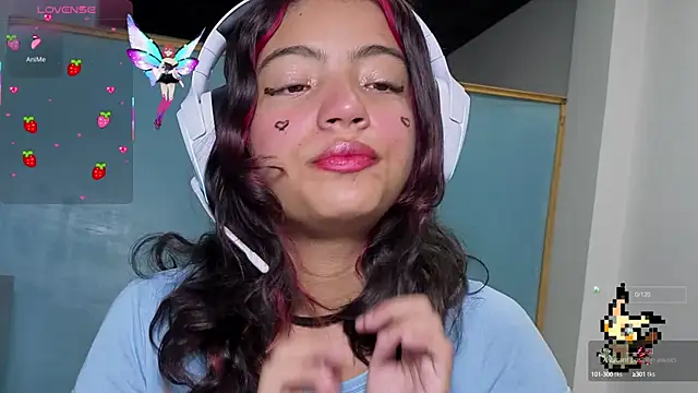 Snapshot of Lovelyamyy chatting on 11, 9, 2025 Lovelyamyy online show from 11, 9, 2025