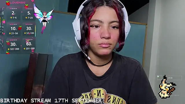 Snapshot of Lovelyamyy chatting on 16, 9, 2025 Lovelyamyy online show from 16, 9, 2025