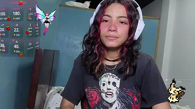 Snapshot of Lovelyamyy chatting on 11, 10, 2025 Lovelyamyy online show from 11, 10, 2025