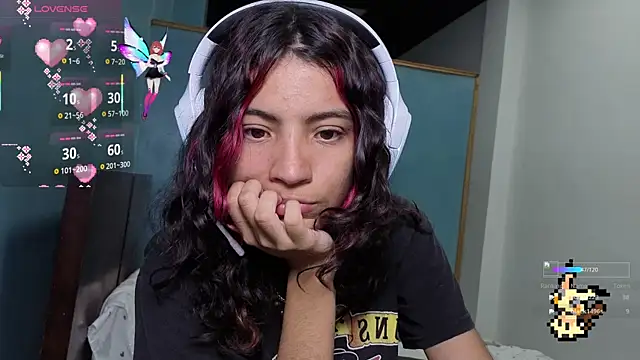 Snapshot of Lovelyamyy chatting on 16, 10, 2025 Lovelyamyy online show from 16, 10, 2025