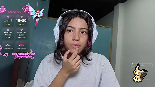 Snapshot of Lovelyamyy chatting on 26, 10, 2025 Lovelyamyy online show from 26, 10, 2025