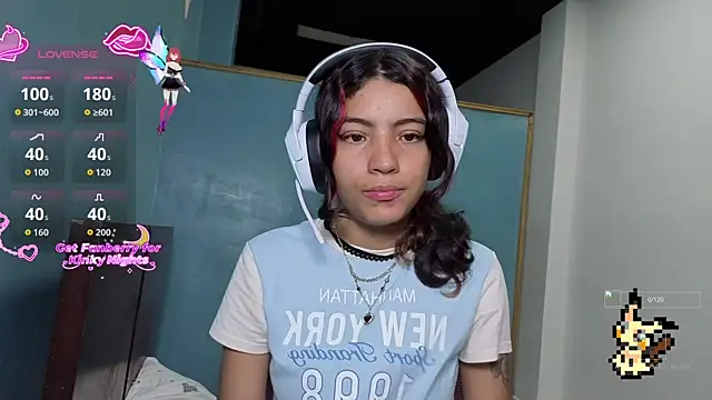 Snapshot of Lovelyamyy chatting on 28, 10, 2025 Lovelyamyy online show from 28, 10, 2025