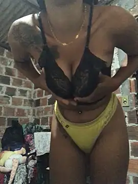 Snapshot of PretinhaOfc chatting on 23, 1, 2025 PretinhaOfc online show from 23, 1, 2025