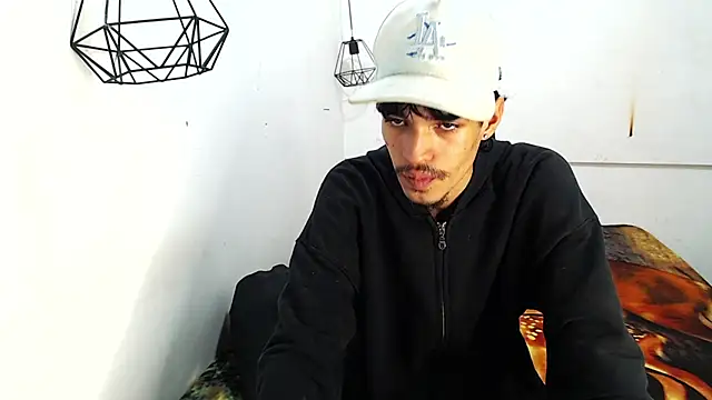 Alejandro bigdick x online show from 18, 1, 2025