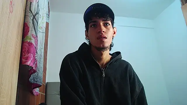 Alejandro bigdick x online show from 6, 2, 2025