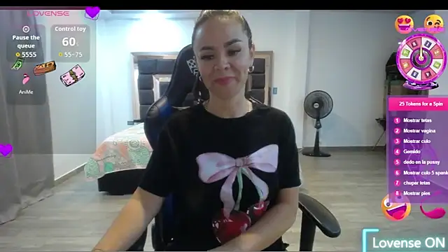 Snapshot of Francheskasmile chatting on 13, 9, 2025 Francheskasmile online show from 13, 9, 2025