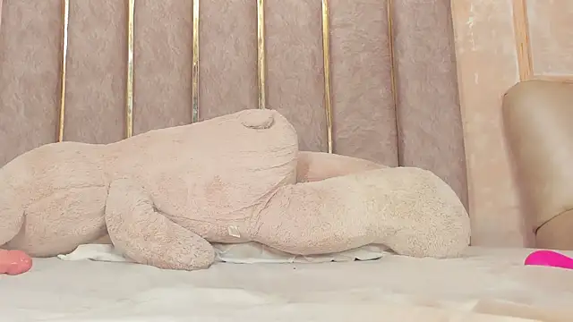 LilaBeily online show from 11, 2, 2025