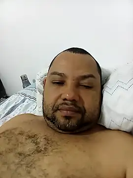 Snapshot of Marcio2235 chatting on 25, 11, 2025 Marcio2235 online show from 25, 11, 2025