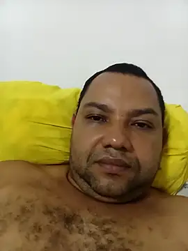 Snapshot of Marcio2235 chatting on 18, 12, 2025 Marcio2235 online show from 18, 12, 2025