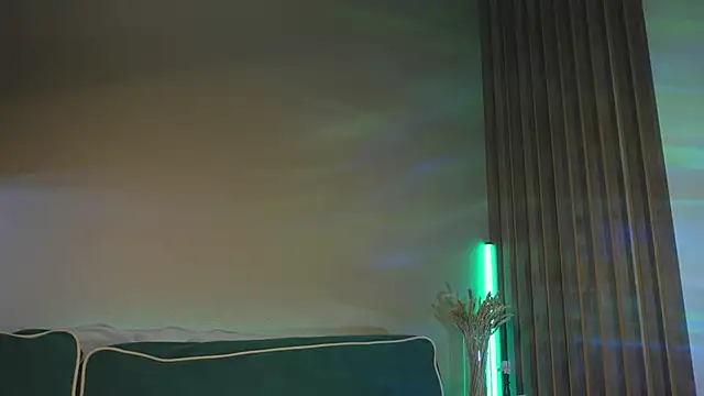 milasmiu online show from 12, 2, 2025