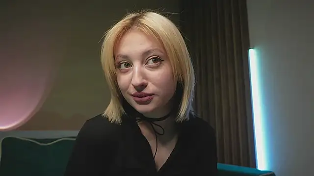 milasmiu online show from 13, 2, 2025