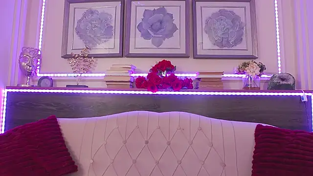 Snapshot of BustyEva_ chatting on 4, 3, 2026 BustyEva online show from 4, 3, 2026