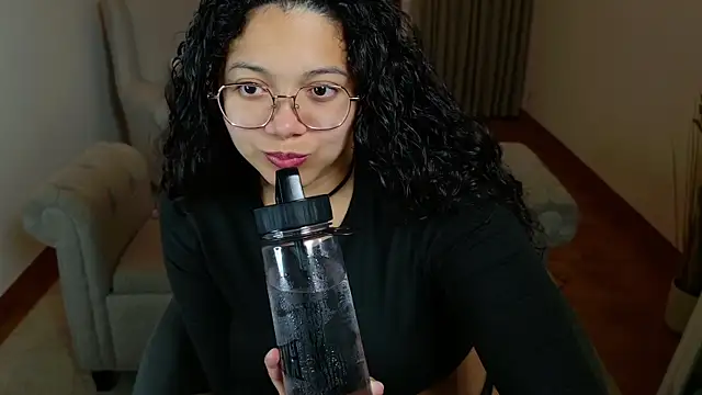 Snapshot of SelenaBlumX chatting on 20, 10, 2025 SelenaBlumX online show from 20, 10, 2025