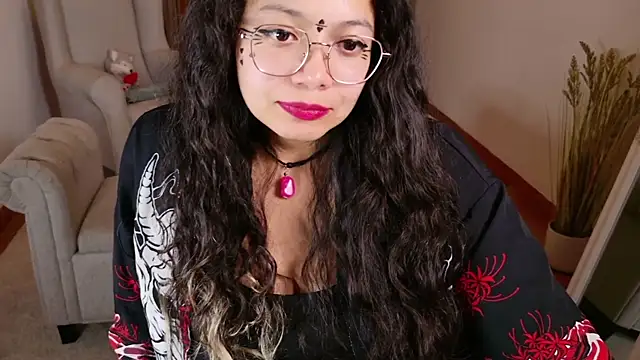 Snapshot of SelenaBlumX chatting on 5, 11, 2025 SelenaBlumX online show from 5, 11, 2025