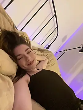 Mary Leaf online show from 11, 2, 2025