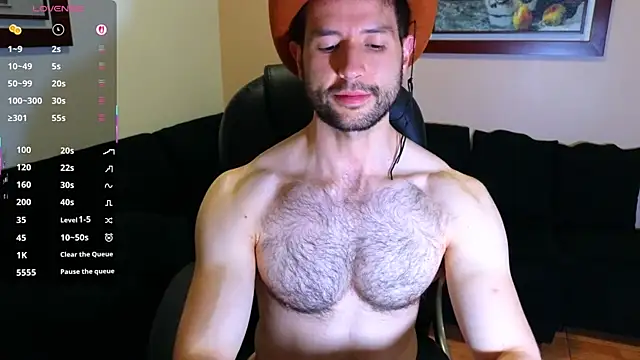 Snapshot of hairyncuteass chatting on 11, 10, 2025 hairyncuteass online show from 11, 10, 2025