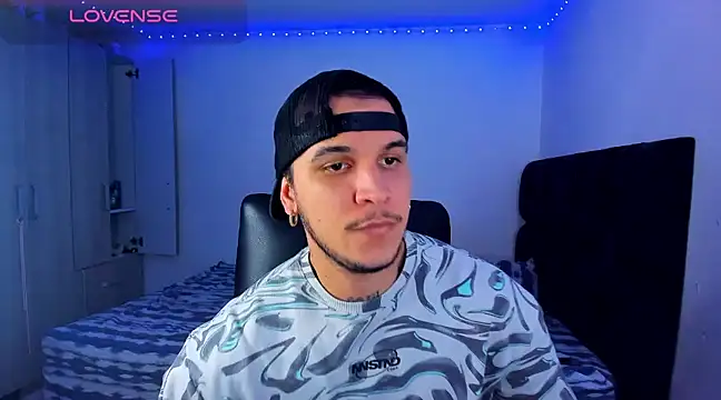 Snapshot of austinoficial chatting on 7, 2, 2025 austinoficial online show from 7, 2, 2025