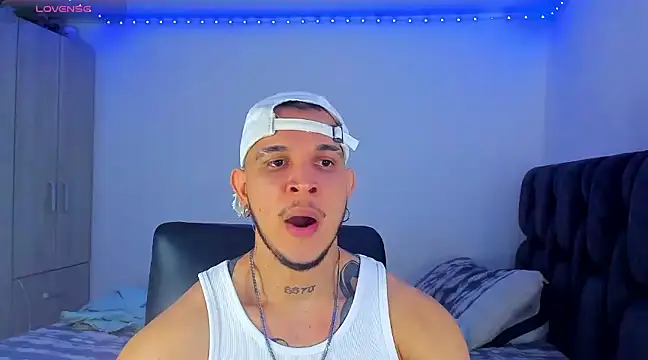 Snapshot of austinoficial chatting on 13, 2, 2025 austinoficial online show from 13, 2, 2025