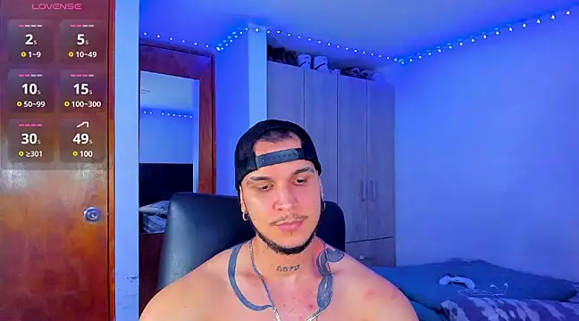 Snapshot of austinoficial chatting on 26, 2, 2025 austinoficial online show from 26, 2, 2025